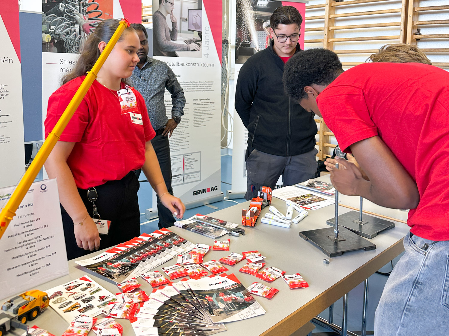 Schule_Trifft_Wirtschaft_Berufsmesse_Oftringen_SENN AG3.jpg